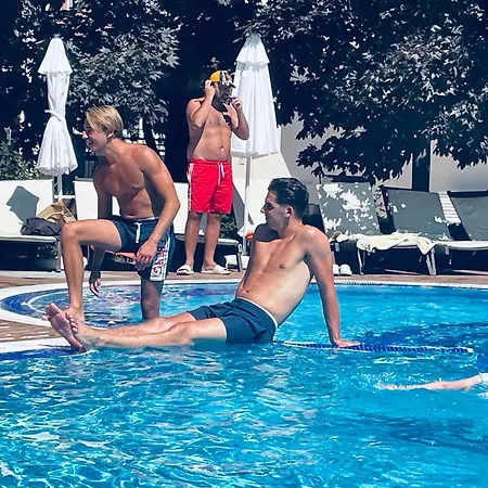 Admiral Plasa Studiyo-25c Apartament *