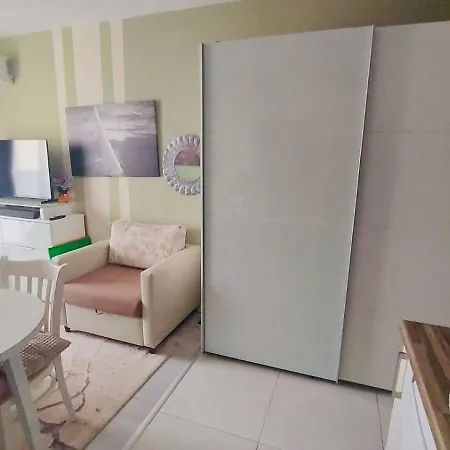 Apartman Admiral Plasa Studiyo-25c *